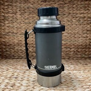 Thermos Vaccum Insulated Bottle Hot /‎ Cold